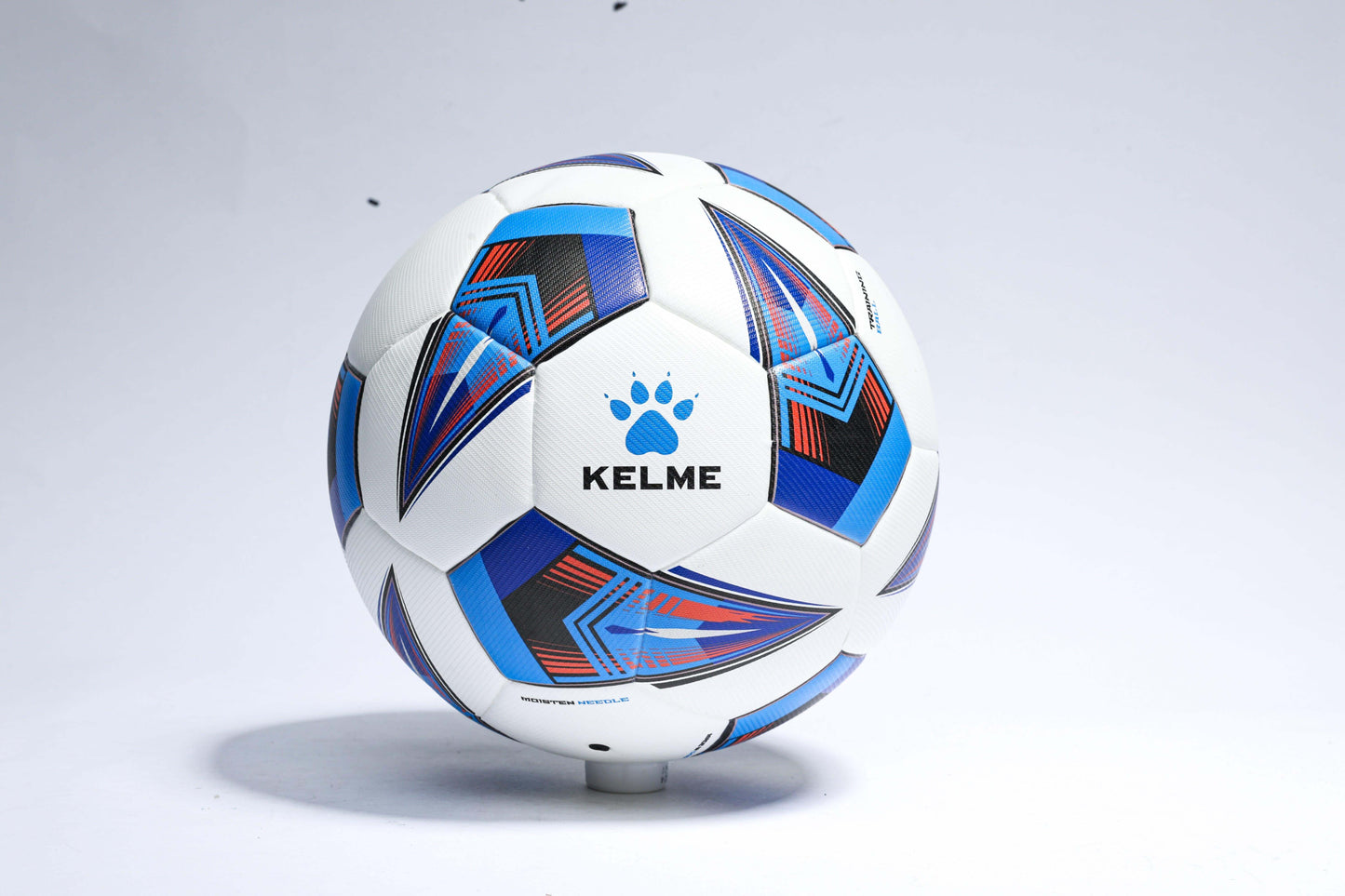 KELME Soccer Ball 32 Panels Laminated Stitched - Size 4 and 5 - 8401QU5115